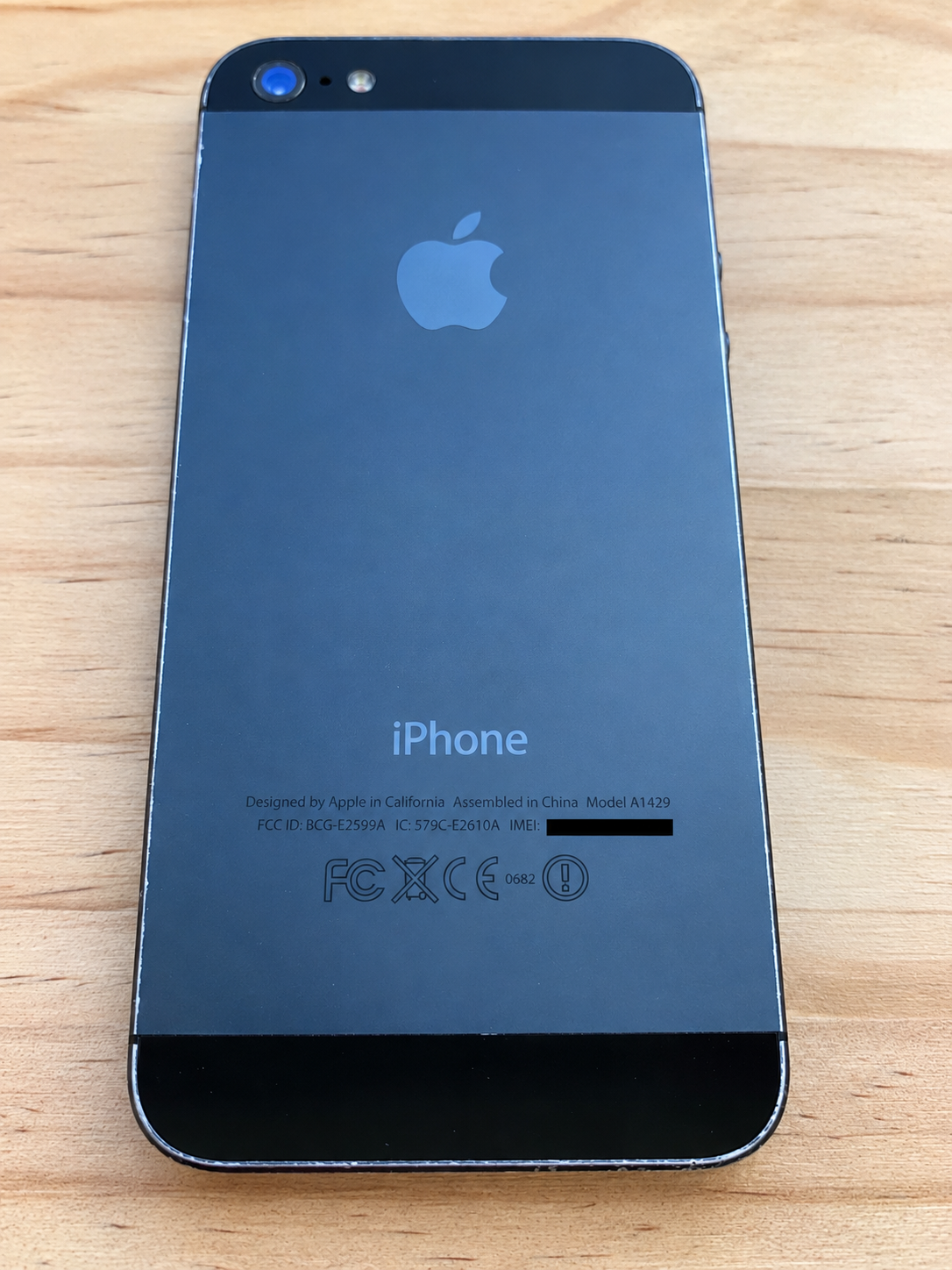 Used Apple iPhone 5 16GB Space Gray – Wi-Fi Only (SoftBank Japan)
