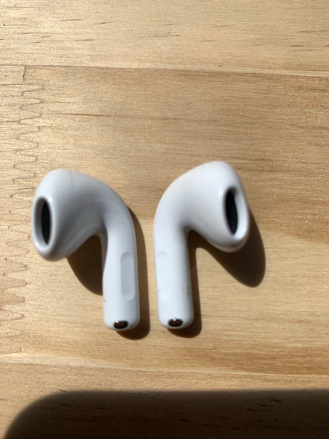 Apple AirPods 4 (A3050/A3053) Replacement Earbuds Pair – No Case