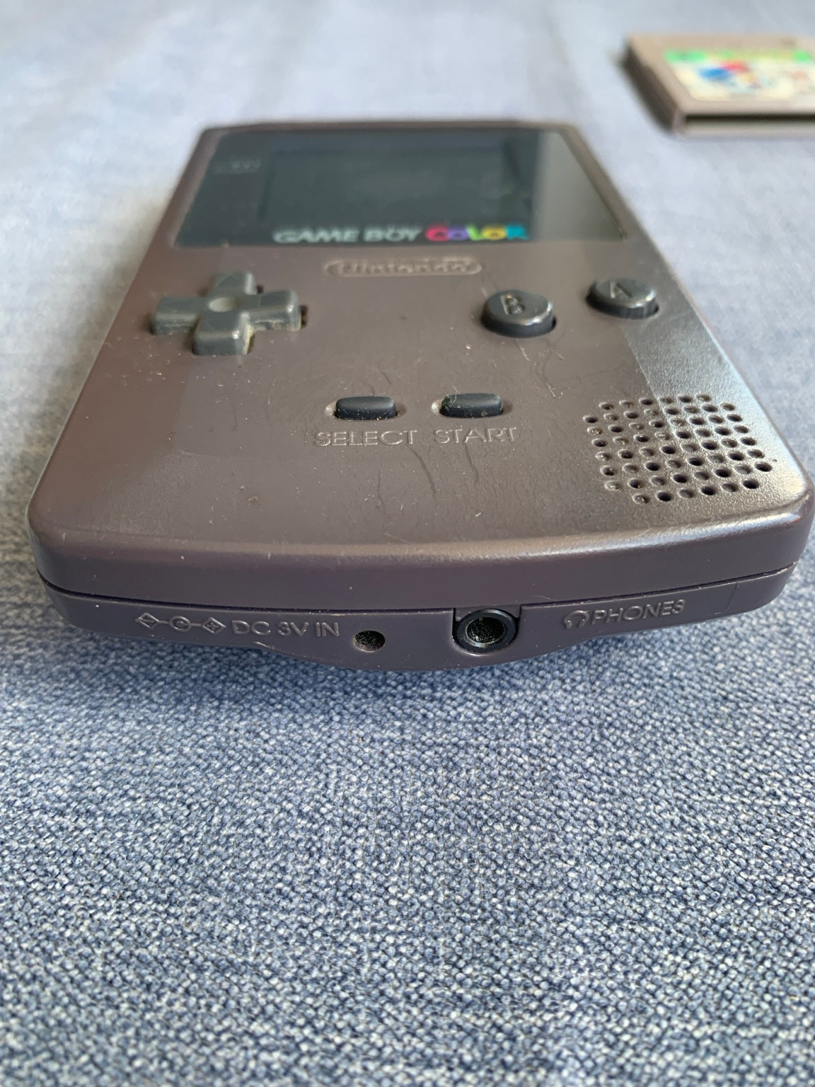 Nintendo Game Boy Color CGB-001 Atomic Purple + Dr. Mario & Tetris DX – Damaged Screen